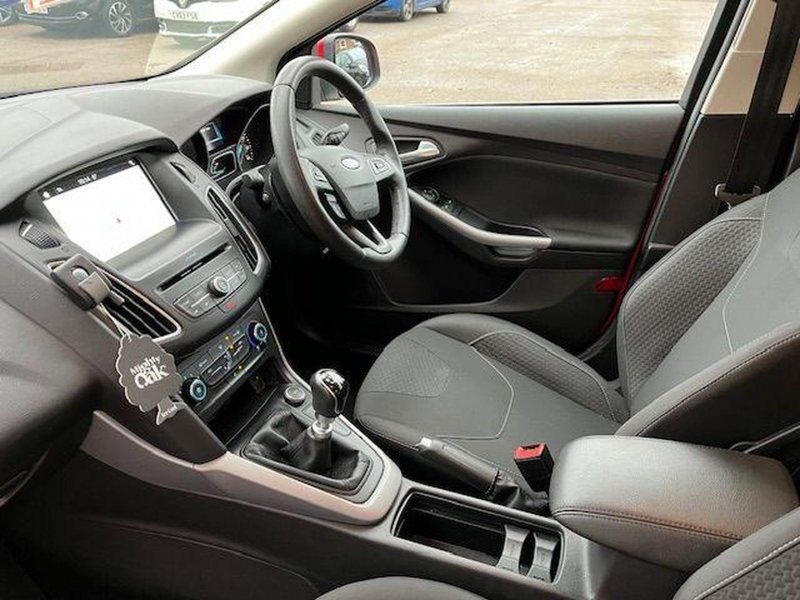 FORD FOCUS