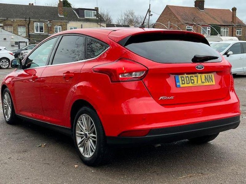 FORD FOCUS