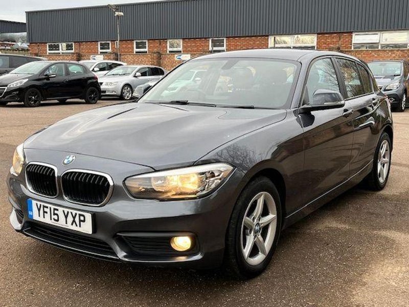 BMW 1 SERIES