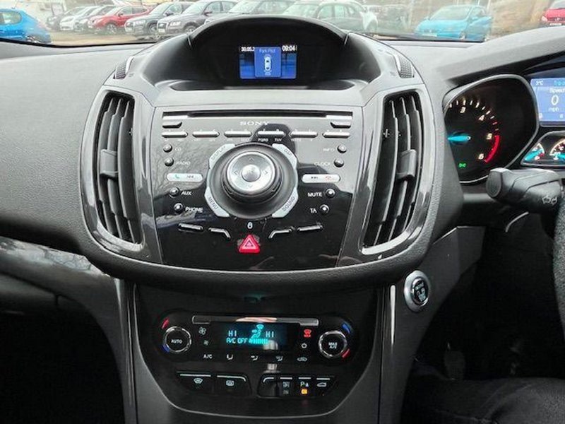 FORD KUGA