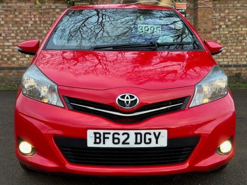 TOYOTA YARIS