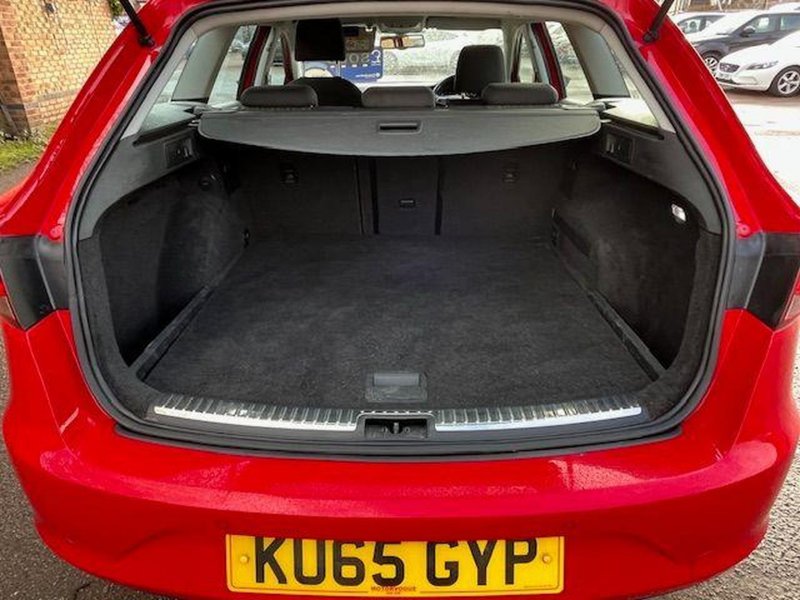 SEAT LEON