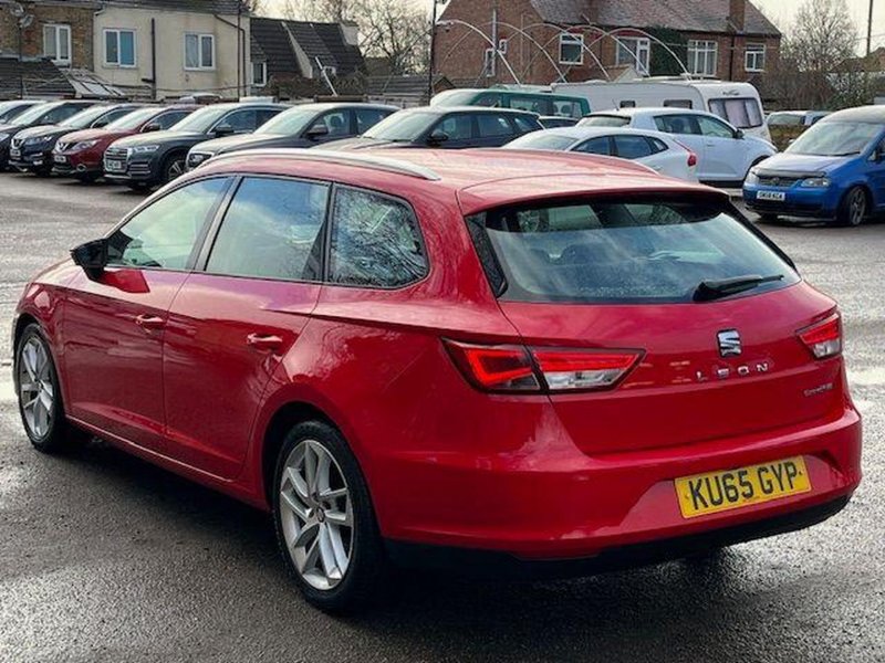 SEAT LEON