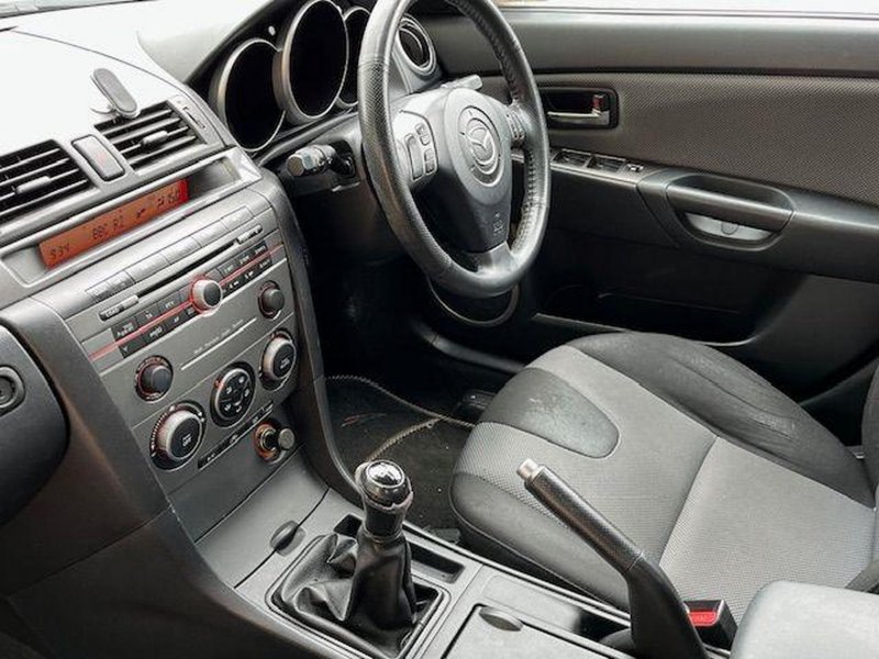 MAZDA MAZDA3
