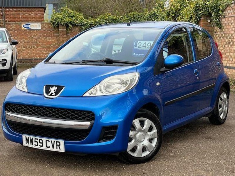 PEUGEOT 107