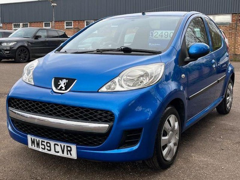 PEUGEOT 107