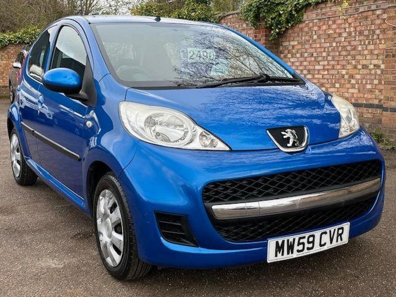 PEUGEOT 107