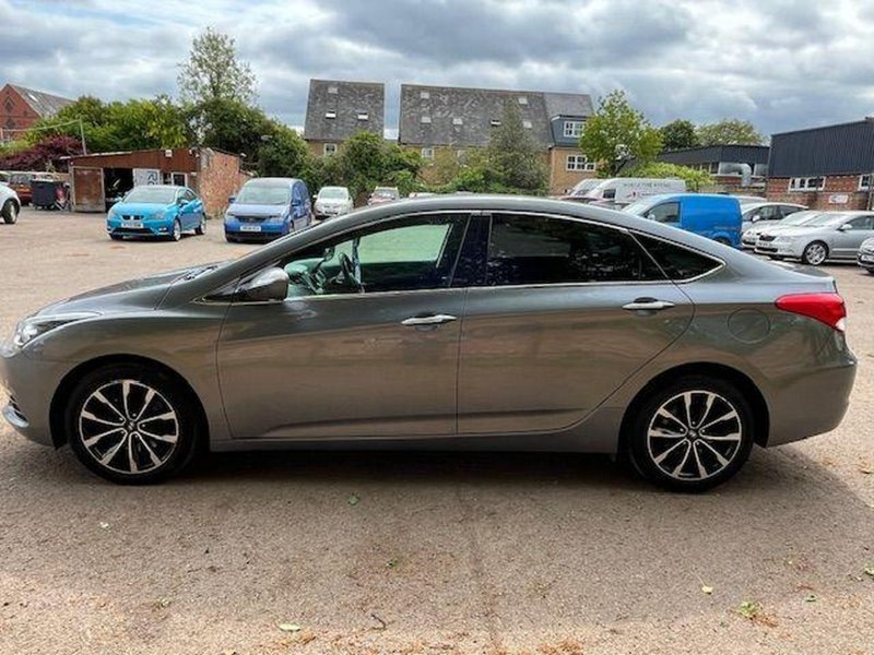HYUNDAI I40