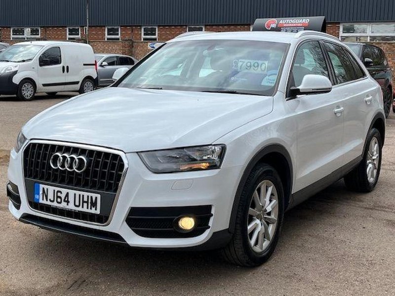 AUDI Q3