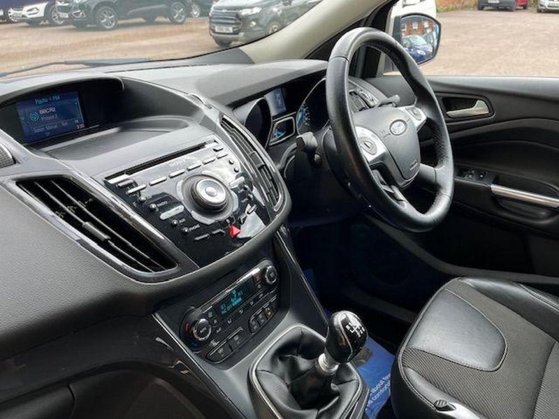 FORD KUGA