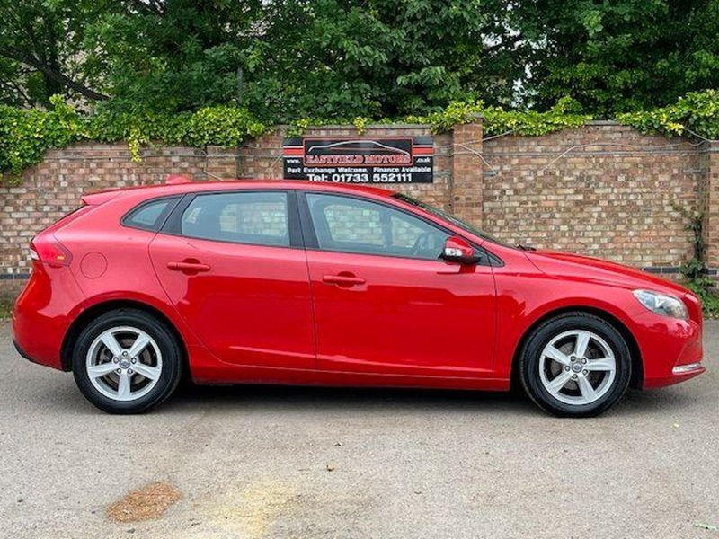 VOLVO V40