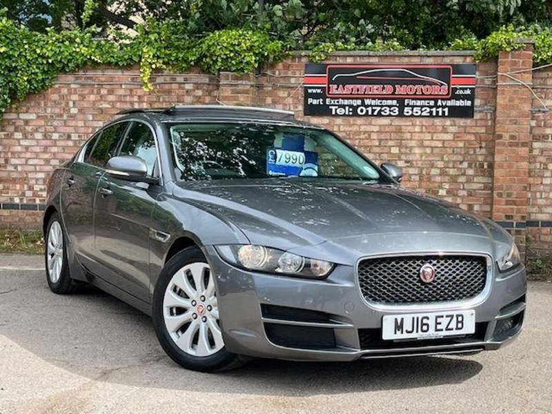 JAGUAR XE
