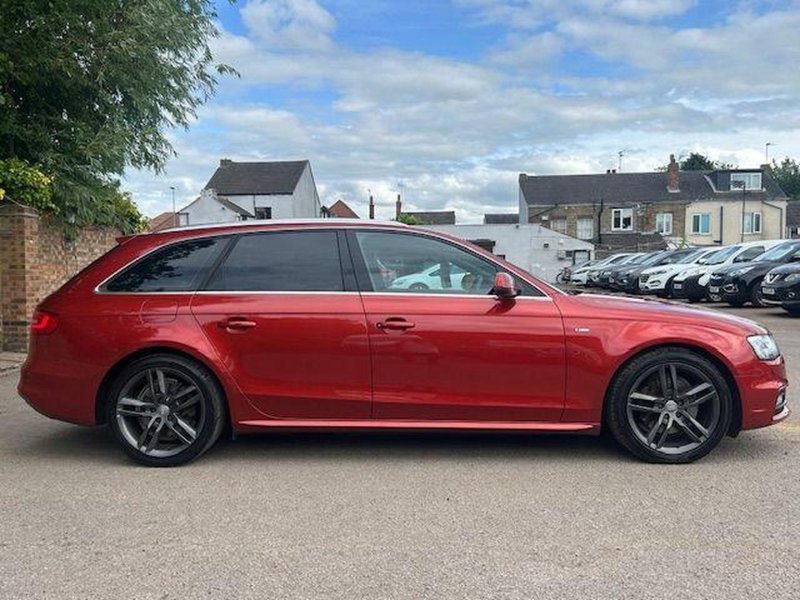 AUDI A4 AVANT