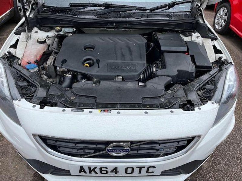 VOLVO V40
