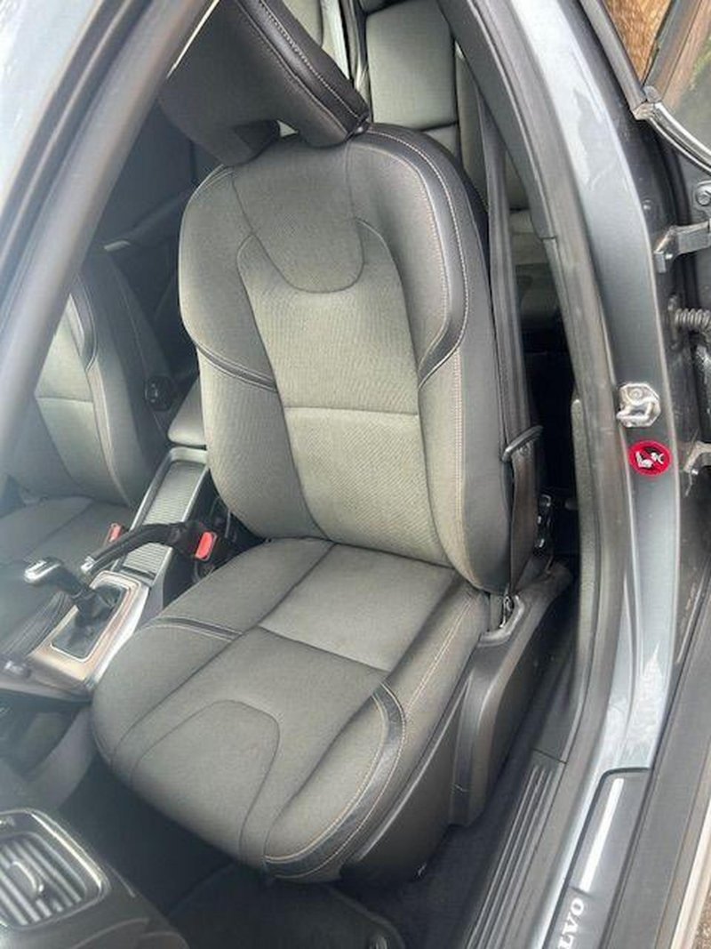 VOLVO V40 CROSS COUNTRY