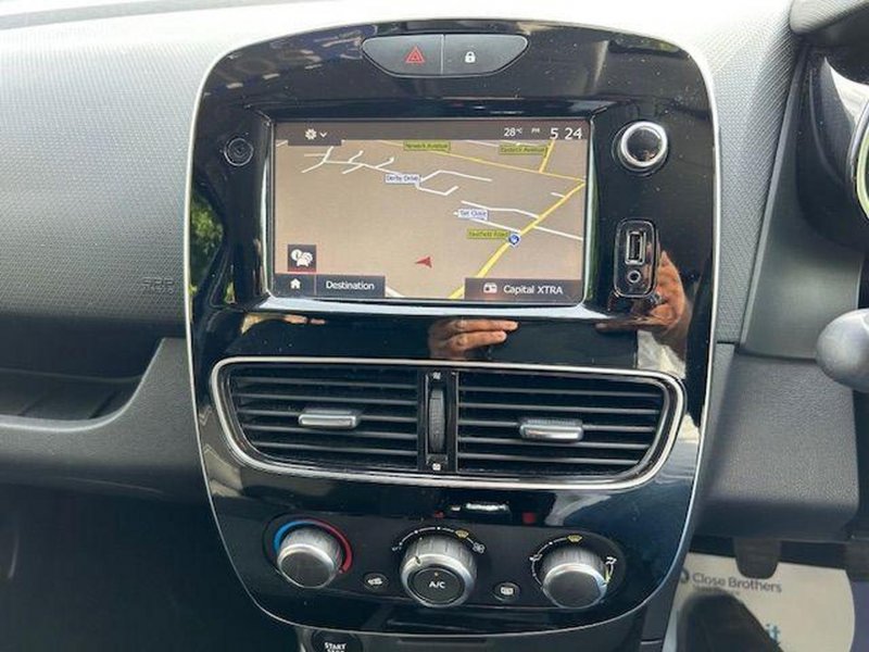 RENAULT CLIO