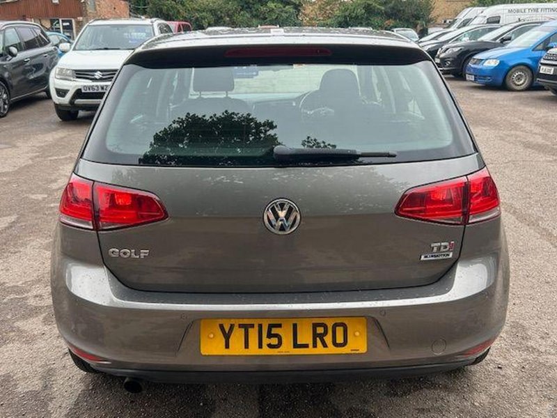 VOLKSWAGEN GOLF
